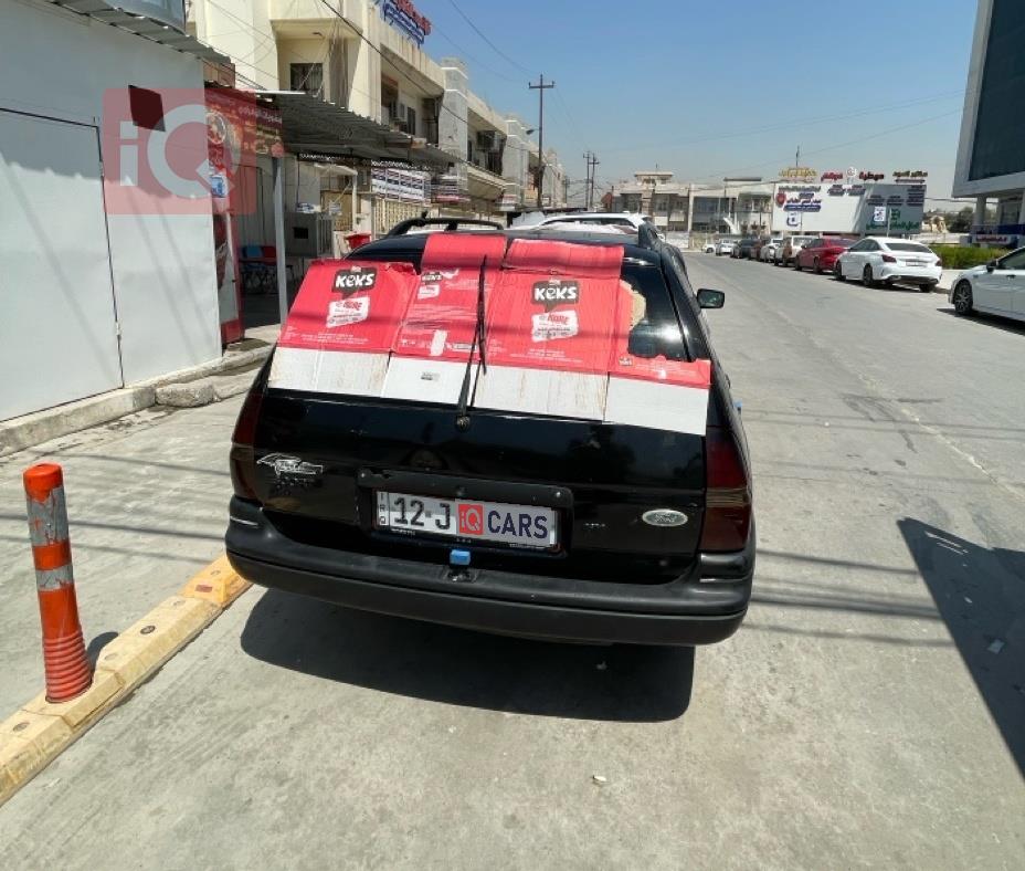 فورد إسكورت